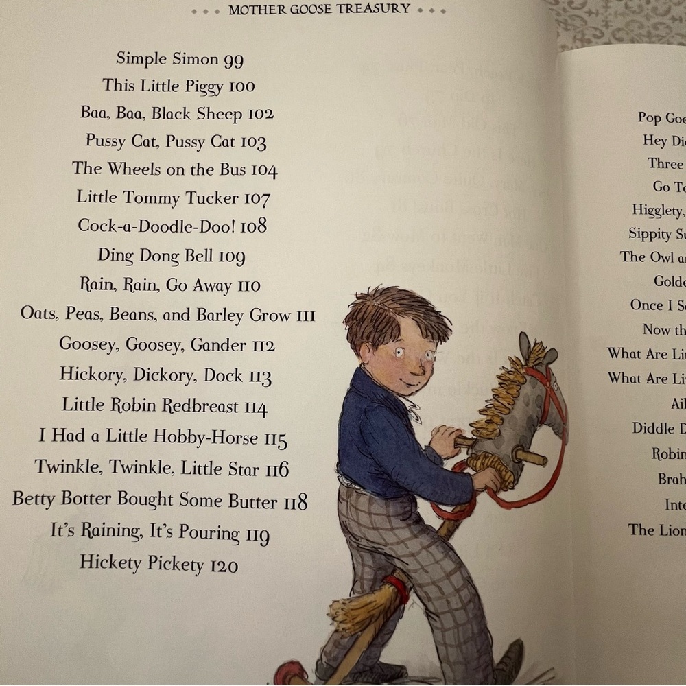 Mother Goose Treasury: A Beautiful Collection of Favorite Nursery Rhymes - Picture 8 of 12